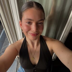 Meet your Posher, Danica